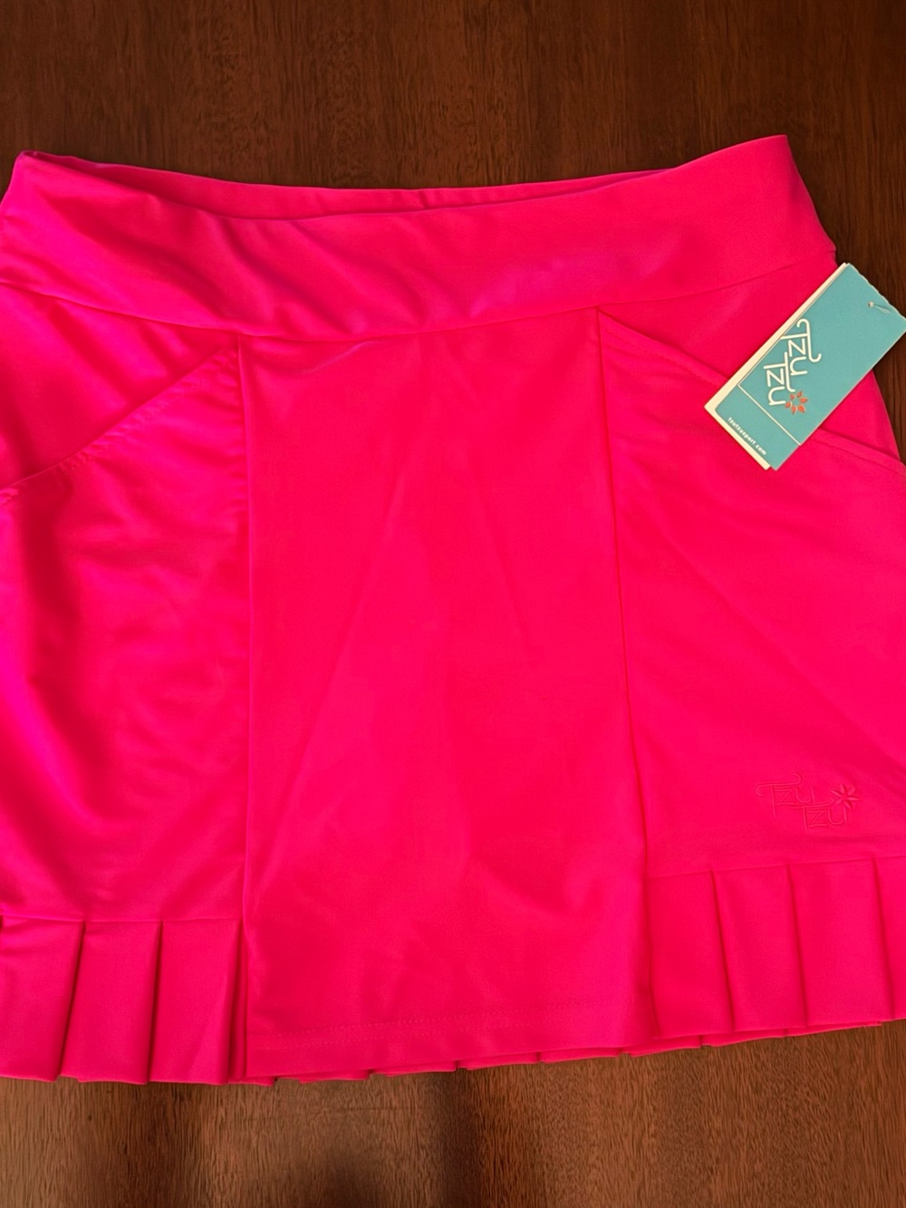 Tzu Tzu NWT Kenley Skort - L - Fuchsia